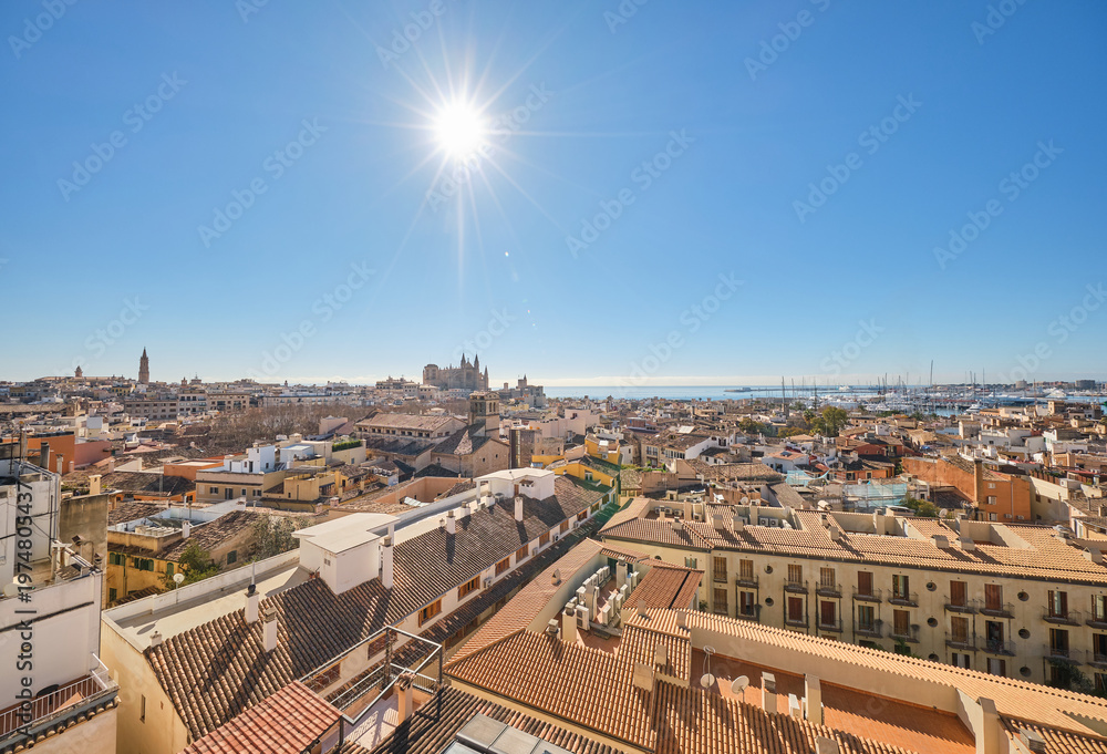 Naklejka premium Palma de Mallorca city skyline overlooking Mediterranean sea