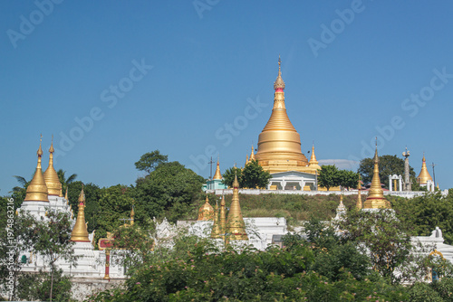 temples bouddhistes au Myanmar à Mandalay