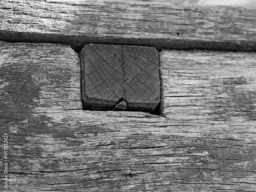 Fotografie mortise and tenon joint or traditional wood joint photographed in black and whit