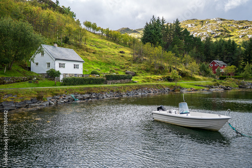 Konstfotografi Traditional White House and Boat in Solvorn, Norway