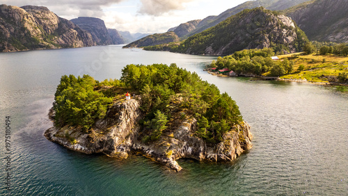 Cuadro en lienzo Aerial View of Lysefjord with Lighthouse Island, Norway