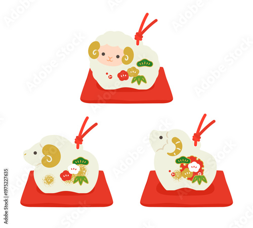 座布団に乗った可愛らしい未の土鈴