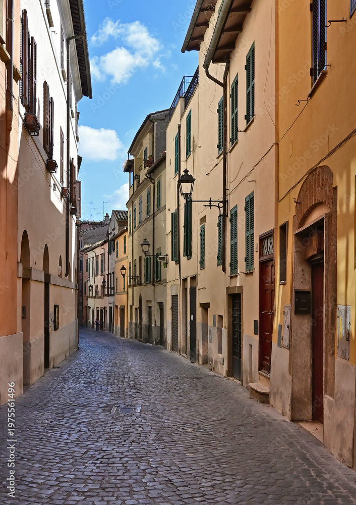 Fototapeta premium Capranica sulla Via Francigena , vicoli e case del centro storico, Tuscia, Lazio, Italia