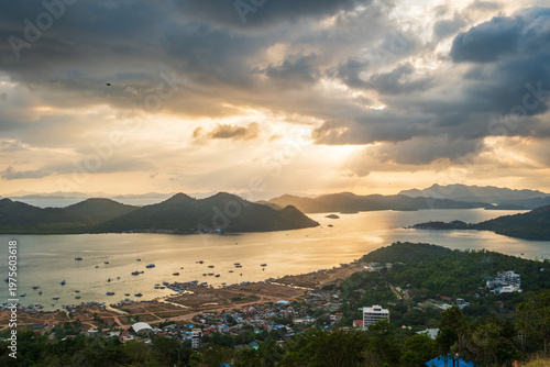 Photos Panoramic sunset view over Coron town and the bay in Palawan, Philippines