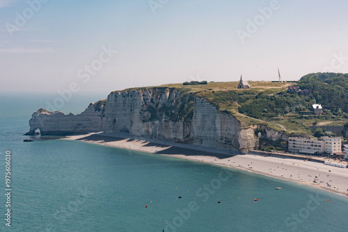Konstfotografi Etretat Cliffs Chapel Notre-Dame Beach Panoramic Aerial View
