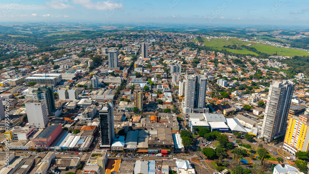 Naklejka premium Vista Aérea da cidade de Apucarana, Paraná, Brasil.