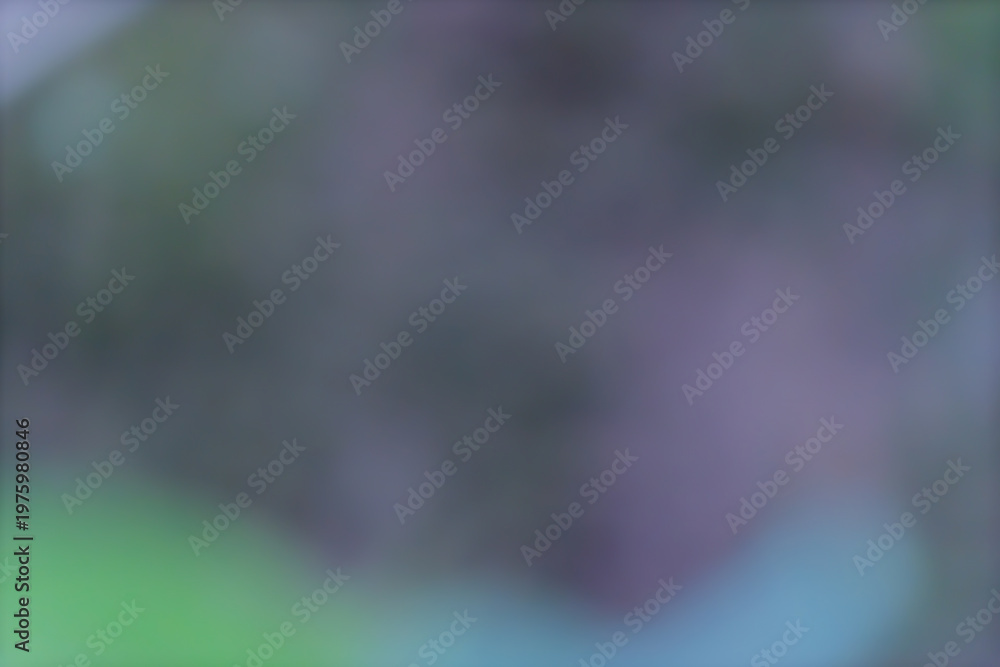Fototapeta premium 幻想的な紫と緑のグラデーションが美しい抽象的なボケ背景。ソフトフォーカスによる柔らかな光の質感と神秘的な色彩のテクスチャ。広告デザインやWebサイトの背景、癒やしやスピリチュアルなイメージに最適な高品質素材。