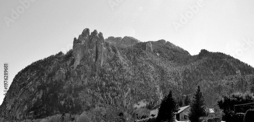 Randonnée dans la neige vers le sommet du Moucherotte dans le Vercors en France en mars 2026