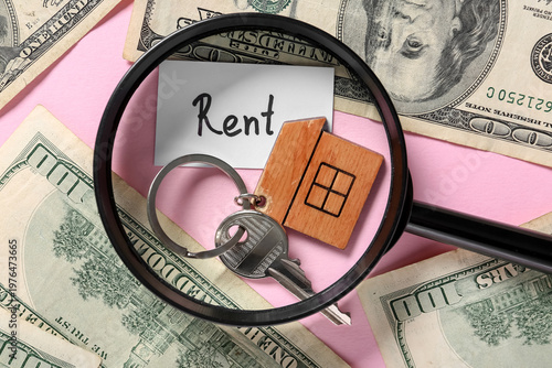 House key, money and word R...