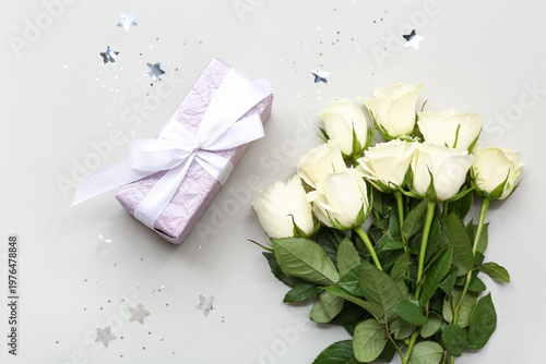White rose flowers with gif...