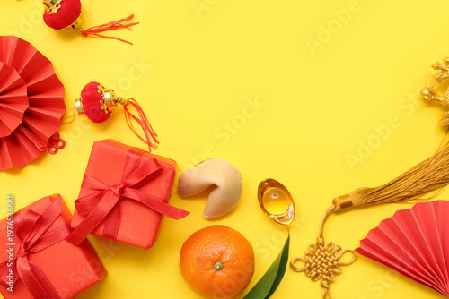 Gift boxes with mandarin, f...