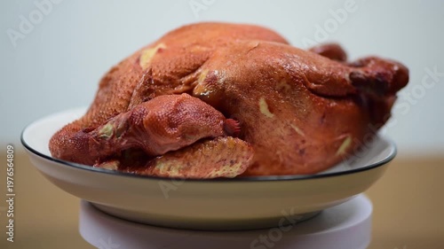 Rotating Display Roast Chicken: Close-Up Showcase of Braised Delicacy