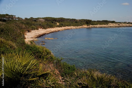 La costa e le spiaggie vicino alle Bombarde sulla costa di Alghero