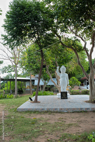 Wat Khao Chedi