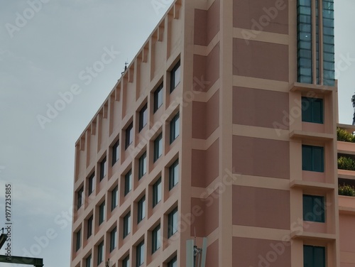 modern hotel building design that uses a dynamic, box-like concept