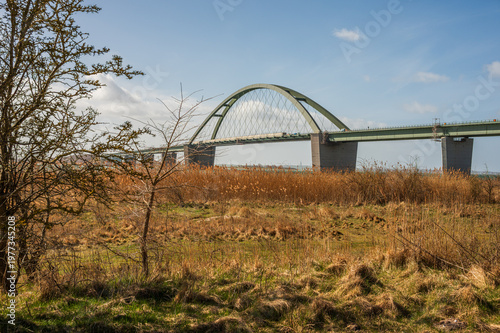Die Fehmarnsundbrücke auf der Ostseeinsel Fehmarn