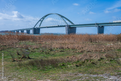 Die Fehmarnsundbrücke auf der Ostseeinsel Fehmarn