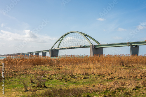 Die Fehmarnsundbrücke auf der Ostseeinsel Fehmarn