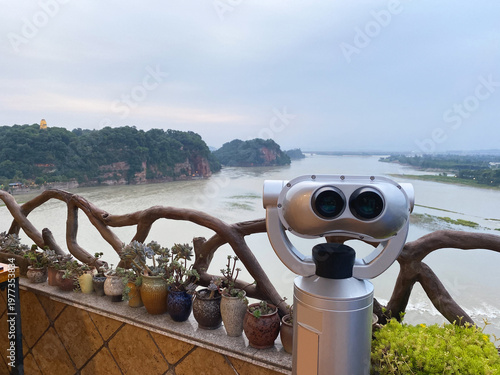 Tourist viewing telescope in Leshan