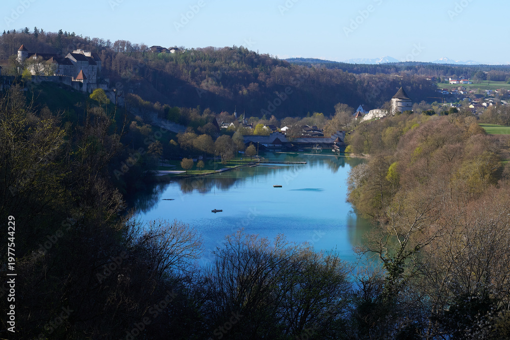 Fototapeta premium Wöhrseebad am Morgen in Burghausen