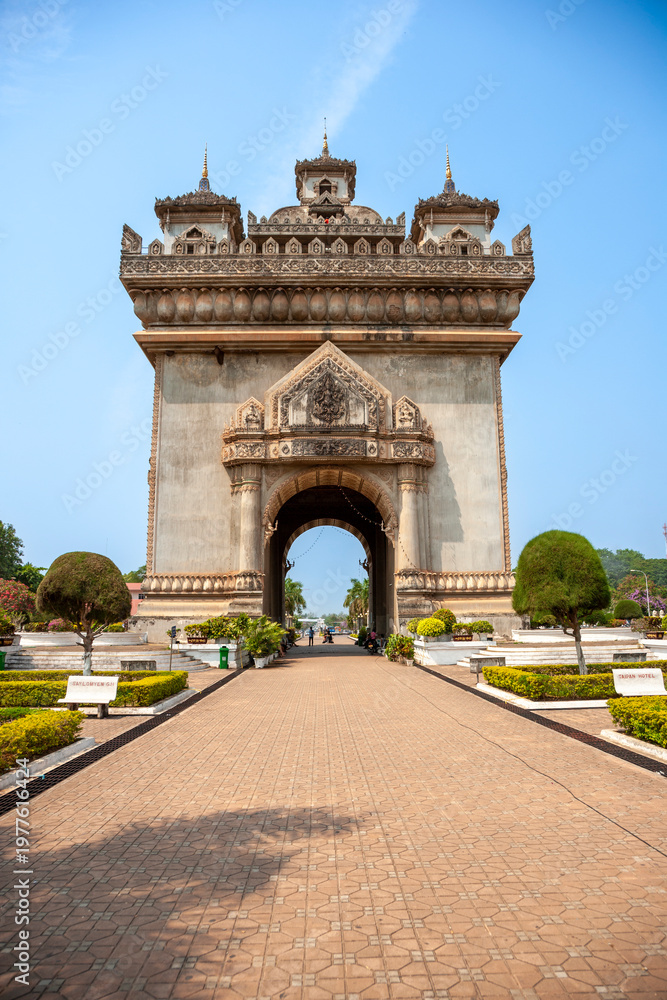 Fototapeta premium Patuxai or Victory Gate or Gate of Triumph, in Downtown Vientiane, Laos,