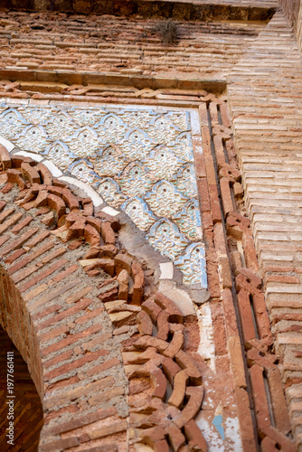 Εκτύπωση καμβά Alhambra moorish architecture with intricate brickwork carvings and colorful ara