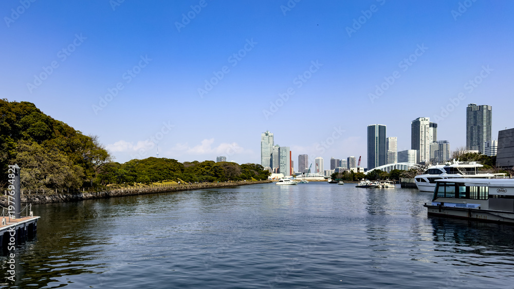 Fototapeta premium 都心散歩 春の竹芝あたり