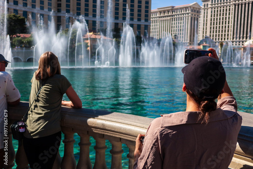Sticker Las Vegas, Nevada, looking at the Bellagio Casino Fountain During a Display with