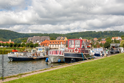 Tourisme fluvial sur le canal de la Marne au Rhin au port de Saverne