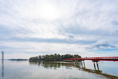 松島 福浦橋の赤い橋と島を結ぶ風景 宮城県 日本三景