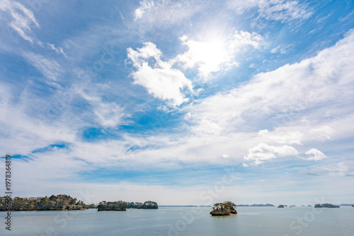 春の松島湾 松に覆われた島々の絶景 宮城県 日本三景