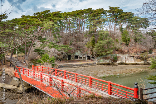 松島 雄島 渡月橋 赤い橋がつなぐ神聖な島の風景 宮城県