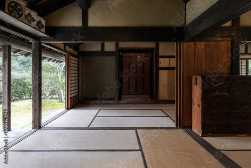 日本の古民家に残る伝統的な和室
