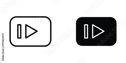 Play button icons in light and dark backgrounds