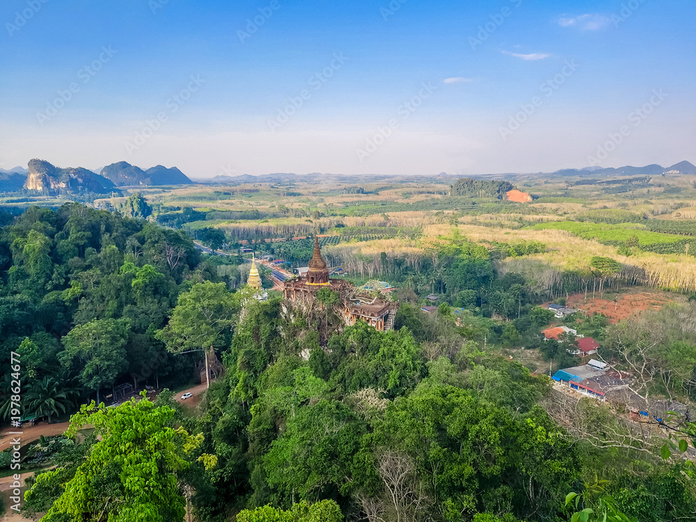 Obraz premium Landscape of Khao Na Nai Luang Dharma Park.located in Suratthani province of Thailand