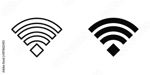 Comparison of wifi signal strength indicators with varying signal levels