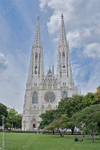 Tableau sur toile neo-gothic Votive church in Vienna, Austria