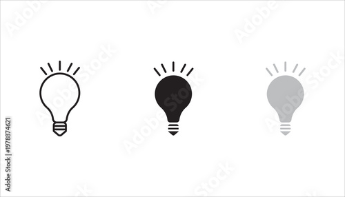 Outline icon of a glowing light bulb with rays, symbolizing bright ideas, innovation, and success. Clean and modern design for digital and print use.