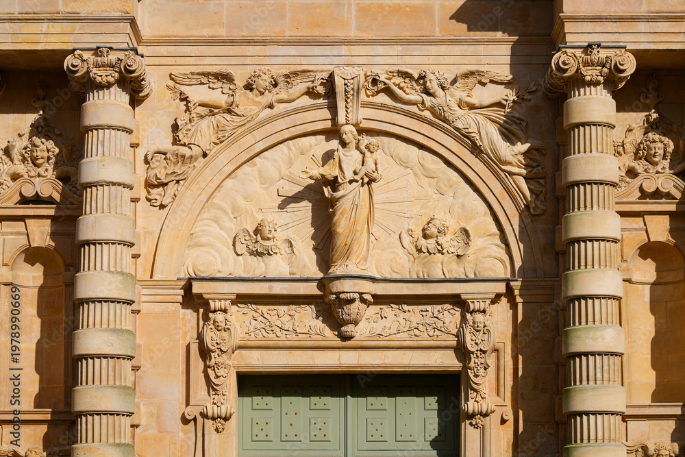 Naklejka premium Stone carving of the Virgin Mary and Child on the baroque portal of Notre-Dame Cathedral in Le Havre, Normandy, France
