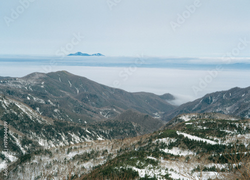 知床峠から見る国後島（北海道・知床）
