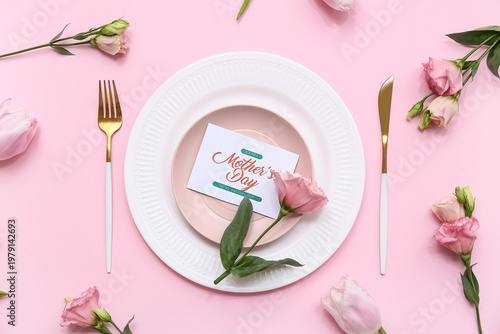 Beautiful table setting wit...