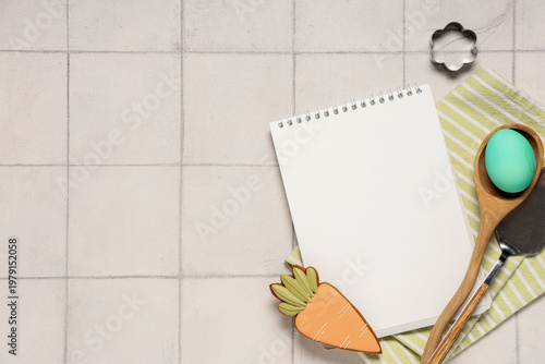 Composition with blank note...