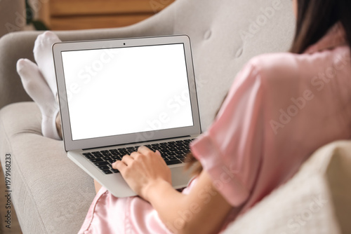 Female freelancer in pink p...