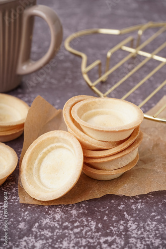 Homemade tartlets on grey b...