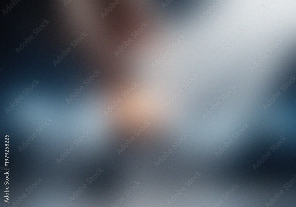 Obraz premium Mysterious blurred silhouette against a gradient sky