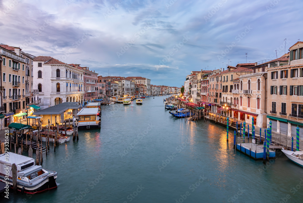 Fototapeta premium Grand canal seen from Rialto bridge, Venice, Italy