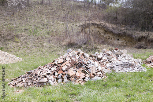 bauschutt in der natur