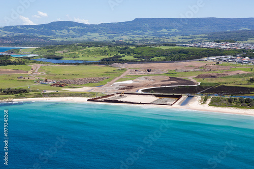 Billede på lærred Historic aerial view of Shellharbour South Beach prior to the construction of Shell Cove and Marina, located south of Wollongong on the Illawarra coastline