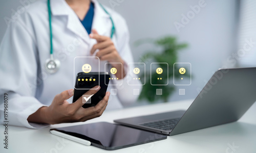 Canvas Print Doctor using smartphone with patient satisfaction rating feedback survey healthc