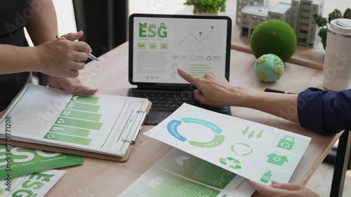 A group of Asian business leaders discussed ESG strategies, risk management, workshops on SDG reports, climate change, green finance, and environmentally friendly investment.